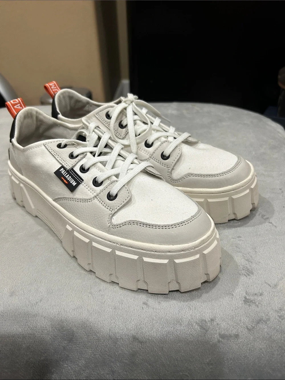 Palladium thick lug